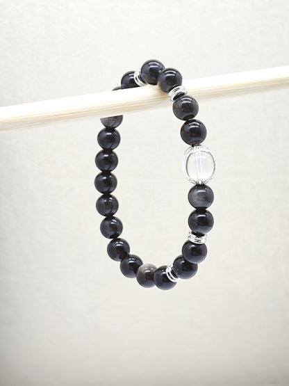 Natural Obsidian and Natural White Stone Bracelet，Inlaid18K Gold Plating，Enhanced Energy，Stable Mood，Exudes Depth and Elegance，Promoting Spirit，For My Best Friend，It Is a Perfect Gift，Suitable for Wearing in All Seasons。