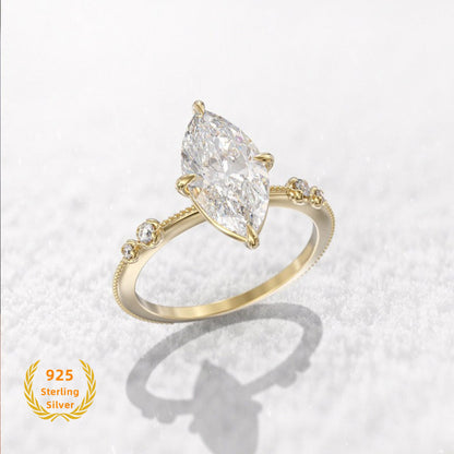 Luxury Ring，High-End Affordable Luxury Ornament，Elegant and Exquisite，Fashion Classic，Beautiful Ring，Matching Shirt、Sweater、Coat、Short Sleeve、Skirt, Etc.，Suitable for Everyday Wear，Also Suitable as Holiday Gifts，Suitable for Any Occasion