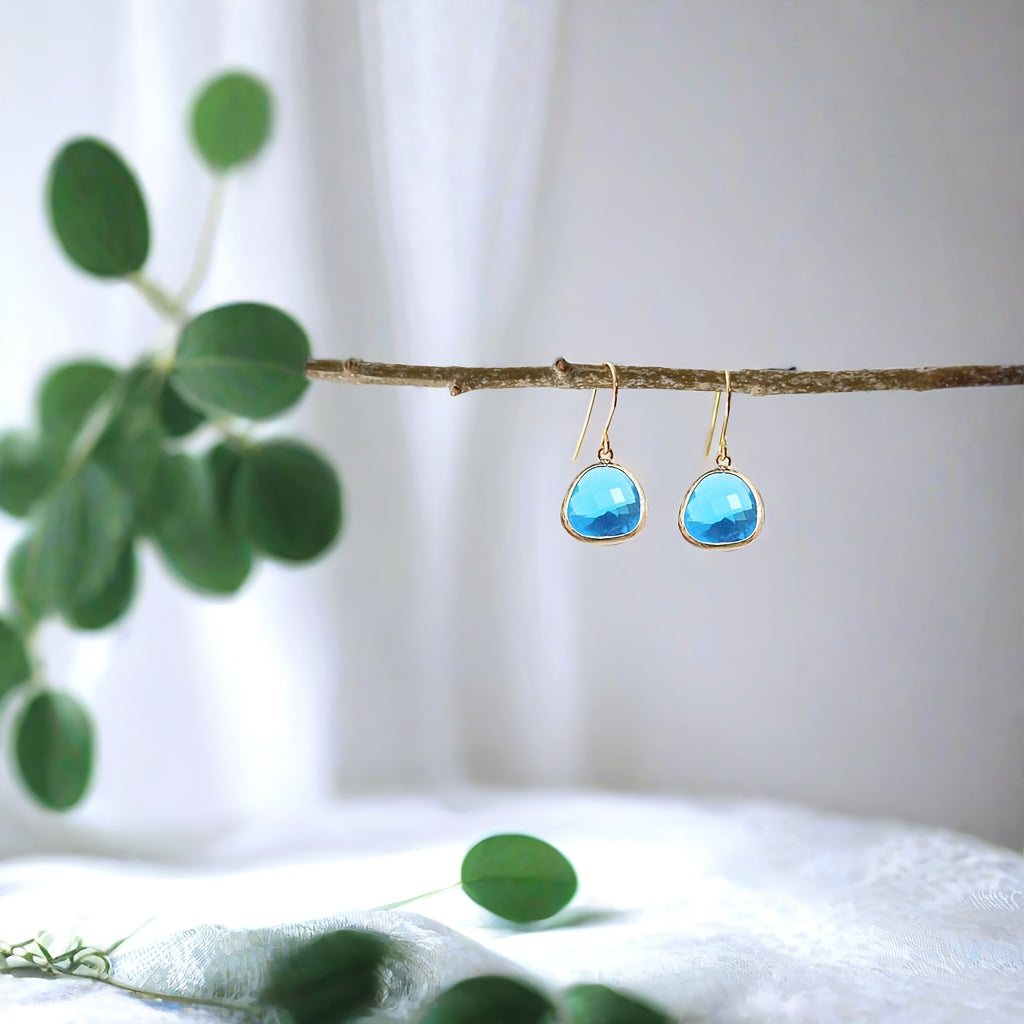 a Pair14K Gold-Plated Aquamarine Pendant Earrings，Glass Mosaic，Copper，Country Party Style，Suitable for Christmas、Wedding、Bridesmaid and Birthday Gift，Jewelry Suitable for All Seasons