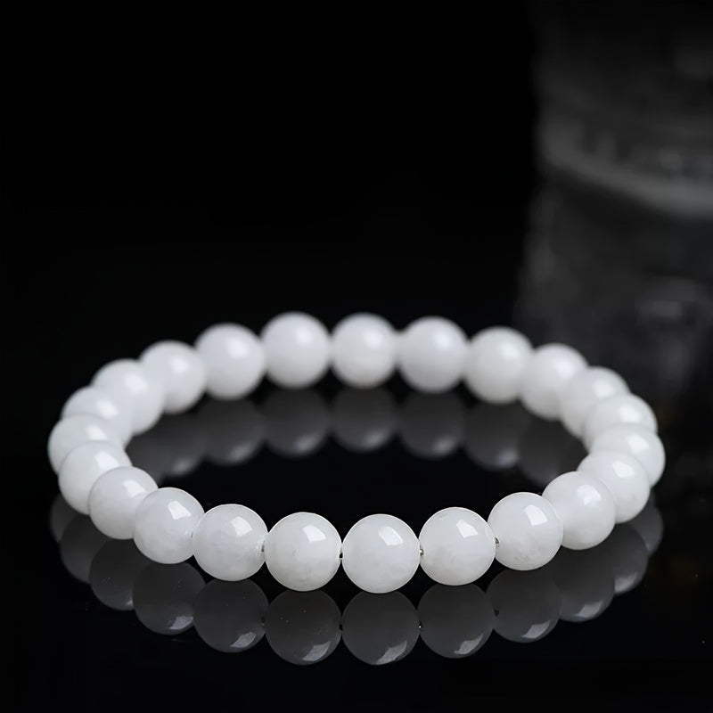 A White Crystal Bracelet，Suitable for Spring Festival，Symbolic Balance and Harmony，Wish Come True，Health and Vitality，Wisdom and Clear Thinking，Love and Happiness，Suitable for the Weak、Night Owl、Office Worker、Student、Intellectuals and the Elderly。