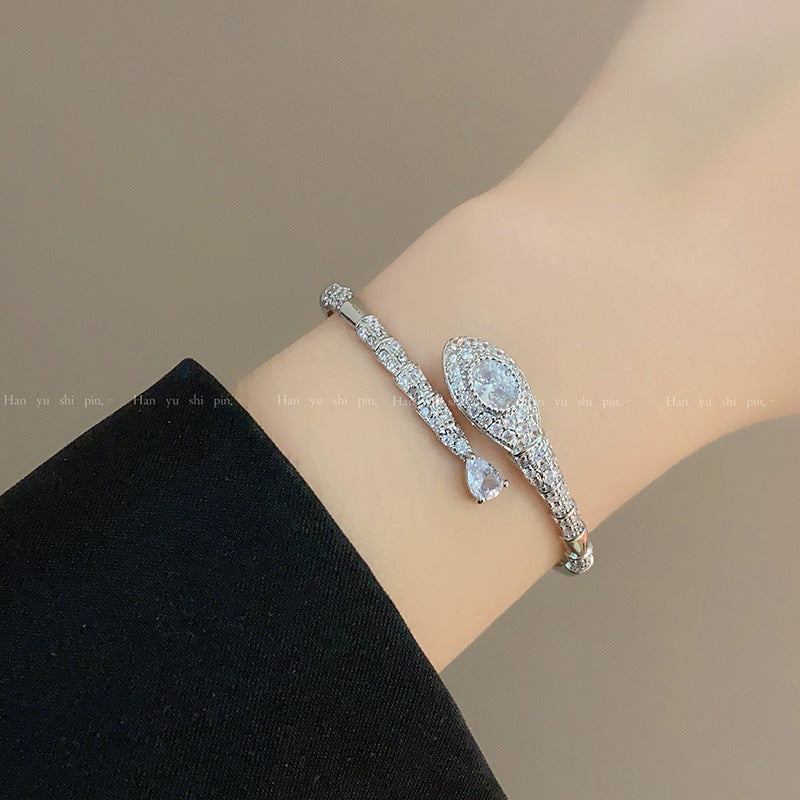 New Cold Feeling Micro Inlaid Snake Bracelet Fashion Personality Design Crystal Geometric Flower