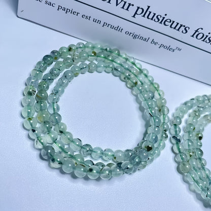 Women's Elegant Multi-Layer Natural Prehnite Bracelet - 5mm Three Rings Crystal Beads，Suitable for Casual Wear and Special Occasions