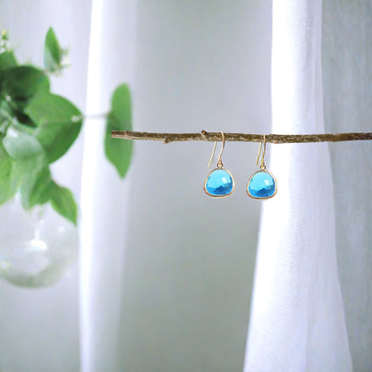 a Pair14K Gold-Plated Aquamarine Pendant Earrings，Glass Mosaic，Copper，Country Party Style，Suitable for Christmas、Wedding、Bridesmaid and Birthday Gift，Jewelry Suitable for All Seasons